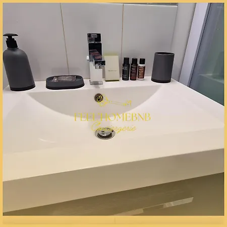 Apartment Nid Des Vosges - Cozy, Balcony, Queen Size Bed & Centre *