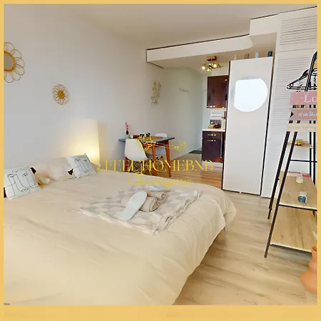 Apartament Nid Des Vosges - Cozy, Balcony, Queen Size Bed & Centre